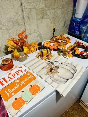 Huge lot of Fall, Pumpkin, harvest and Thanksgiving decor